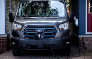 Ford E-Transit: Electric Cargo Car Price 45,000 US Ford launches E-Transit: electric cargo car, one-time charge of more than 200 km, price 45,000 USD