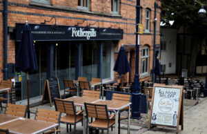 Under Lockdown, Pubs in England Count the Days Till Christmas Under Lockdown, Pubs in England Count the Days Till Christmas