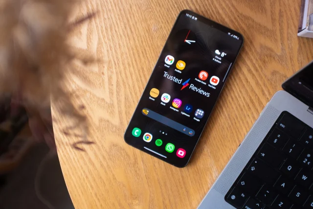 Android 15 Blasts Off: Satellite Messaging and Foldable App Love in Latest Update Android 15 Blasts Off: Satellite Messaging and Foldable App Love in Latest Update