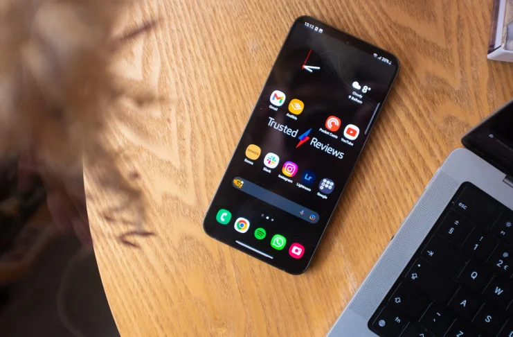 Android 15 Blasts Off: Satellite Messaging and Foldable App Love in Latest Update